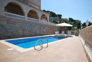 Appartement met priv&eacute; zwembad aan de Costa Brava