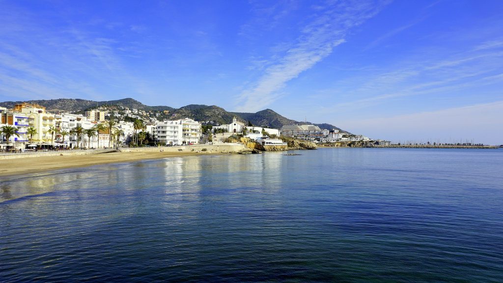 L’attribut alt de cette image est vide, son nom de fichier est sitges-1477826_1920-1024x576.jpg.