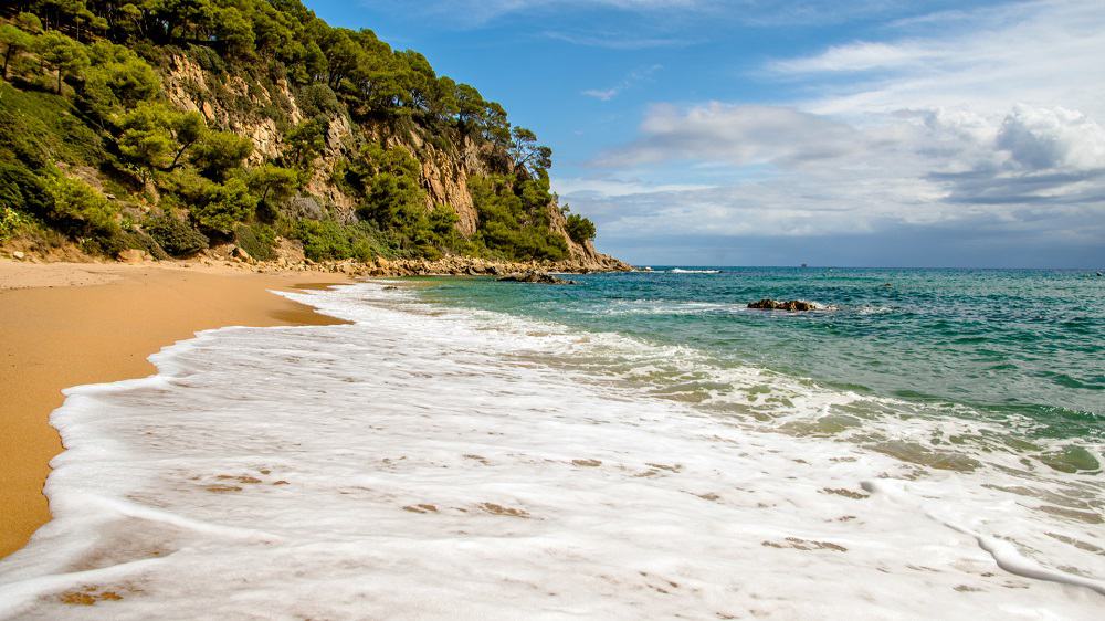 Wat te doen in Lloret de Mar - Santa Cristina strand