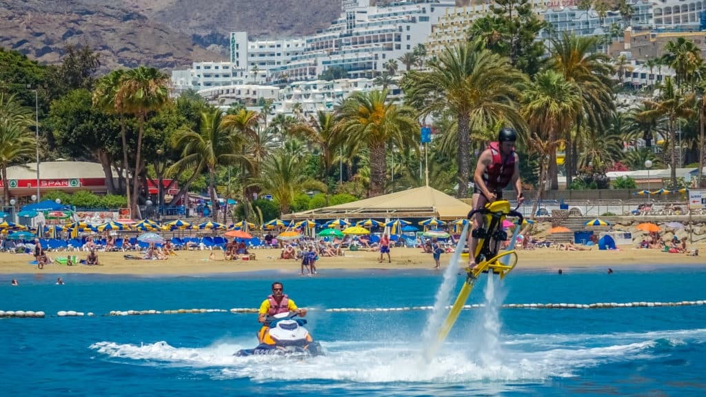 Wateractiviteiten in Lloret de Mar - jetskien en flyboarden